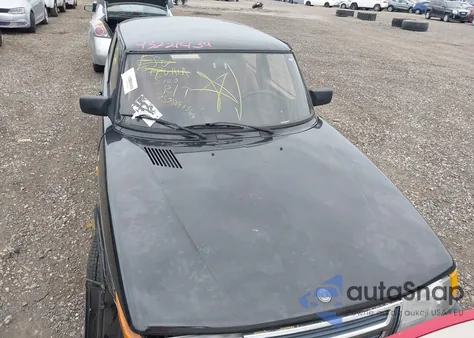 1991 Saab 900 S z USA, uszkodzony, nr VIN YS3AK35E4M7000528